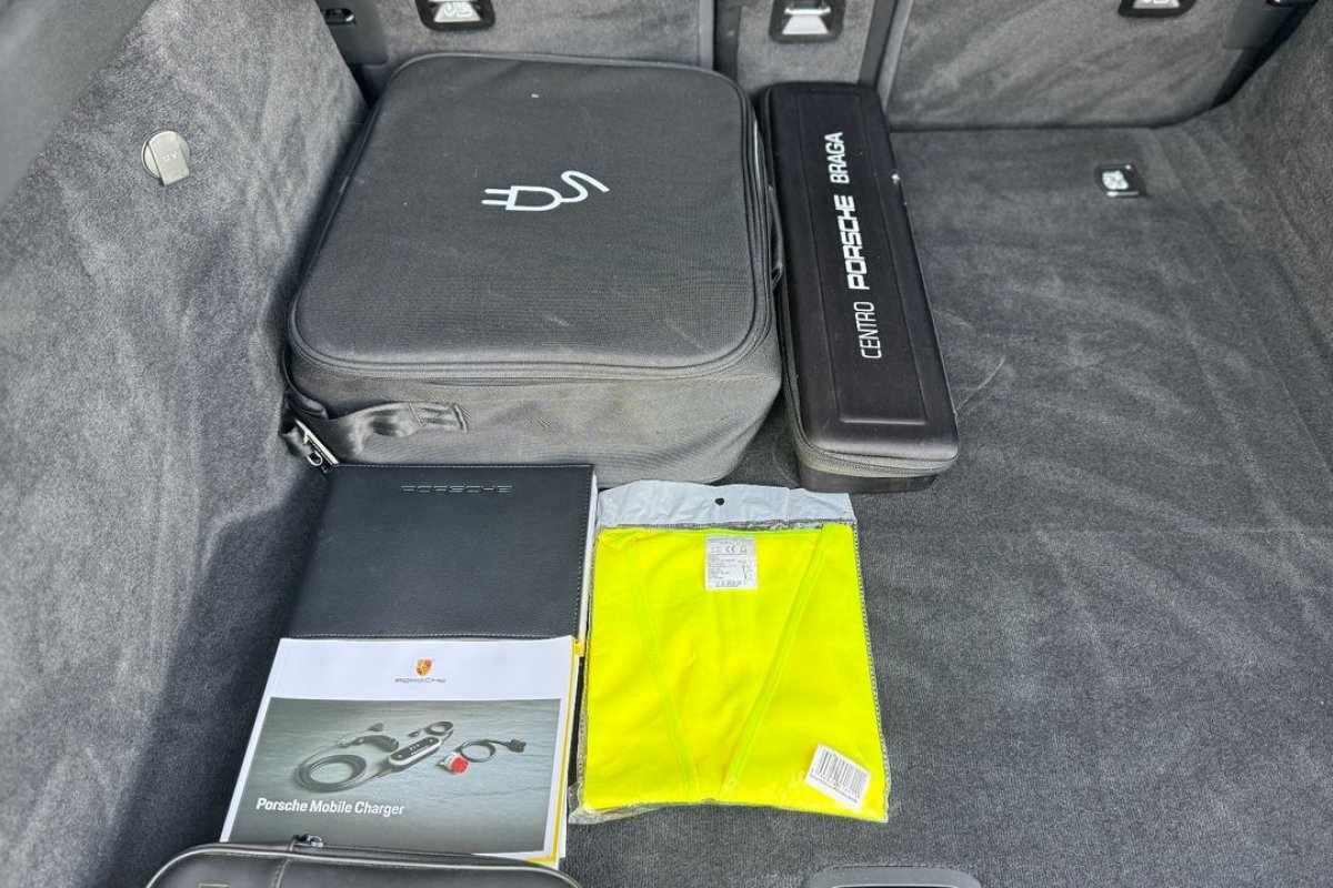 porsche-panamera-sport-turismo-2021-hibrido-a-gasolina-2894cc