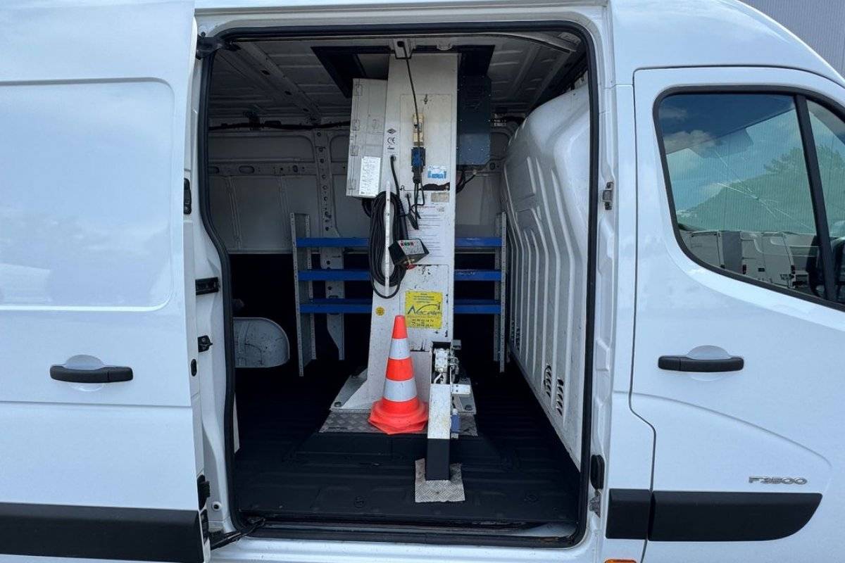 renault-master-2012-diesel-2299cc