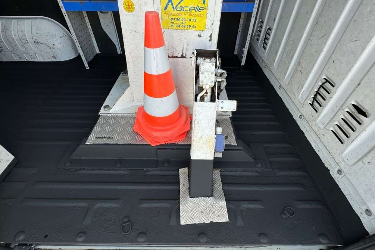 renault-master-2012-diesel-2299cc
