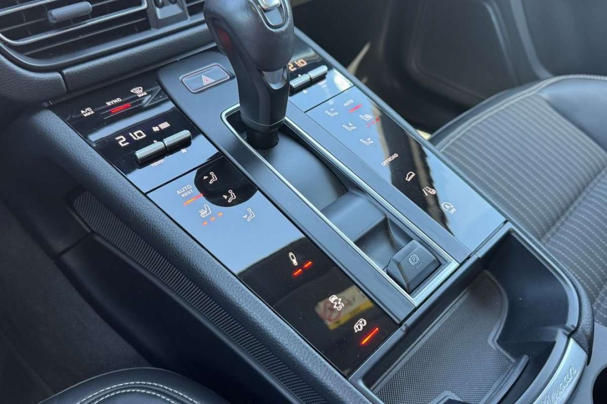 porsche-macan-2022-gasolina-1984cc