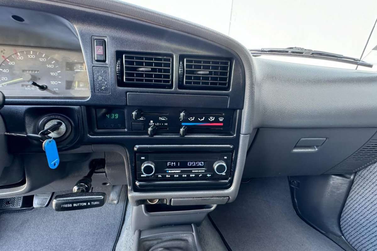 toyota-hilux-1994-diesel-2446cc