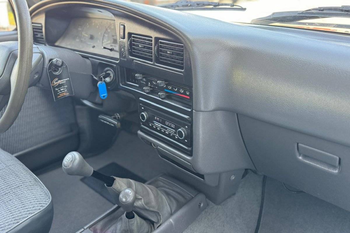 toyota-hilux-1994-diesel-2446cc