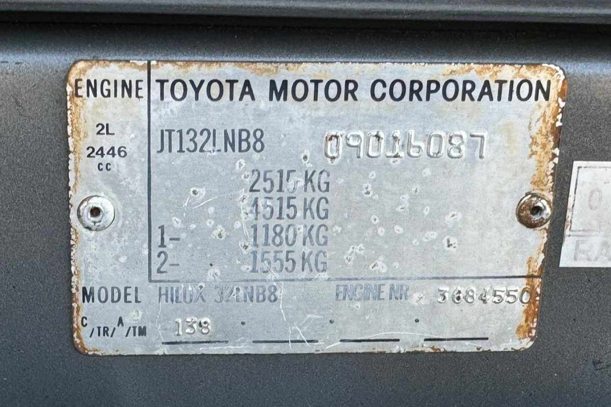 toyota-hilux-1994-diesel-2446cc