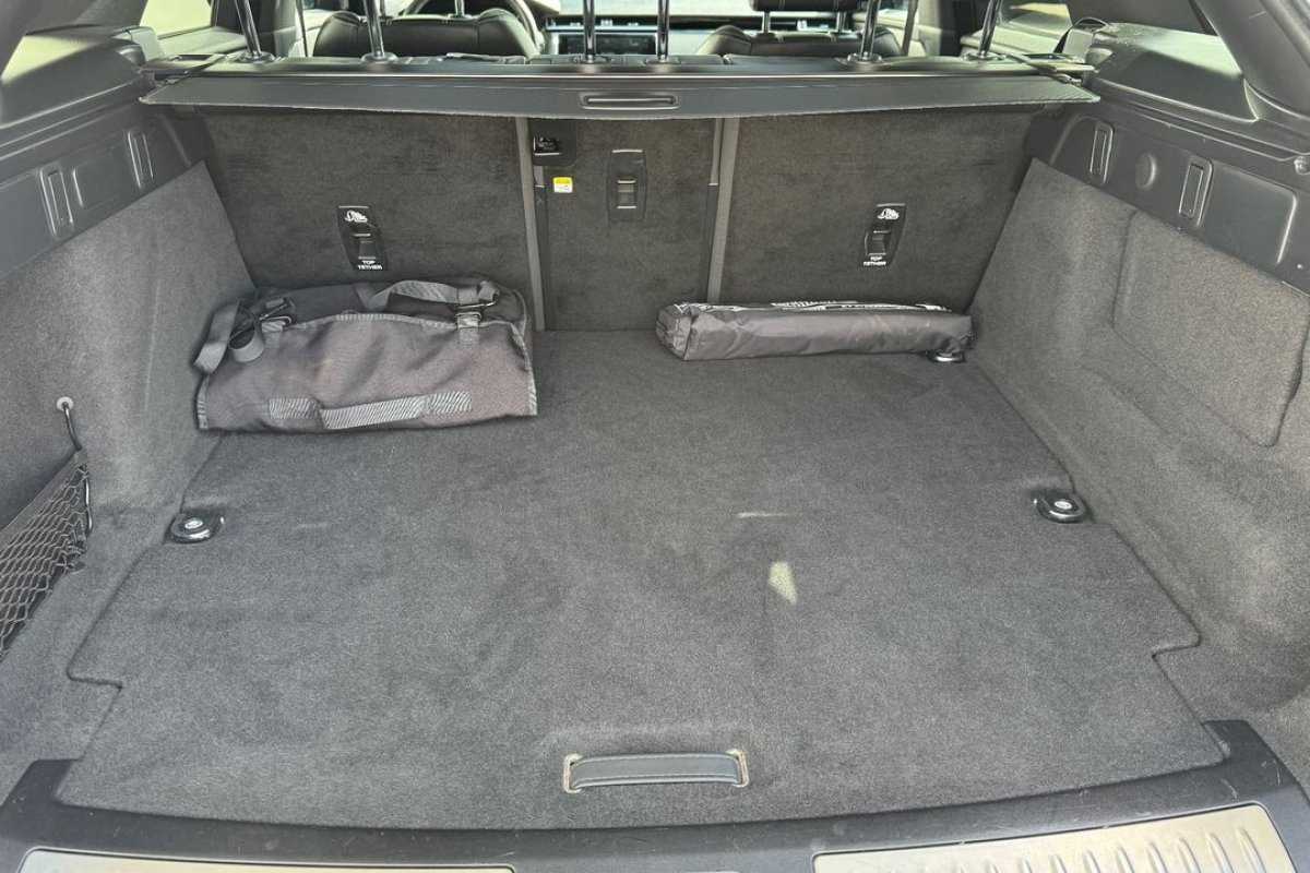 land-rover-range-rover-velar-2022-hibrido-a-gasolina-1997cc