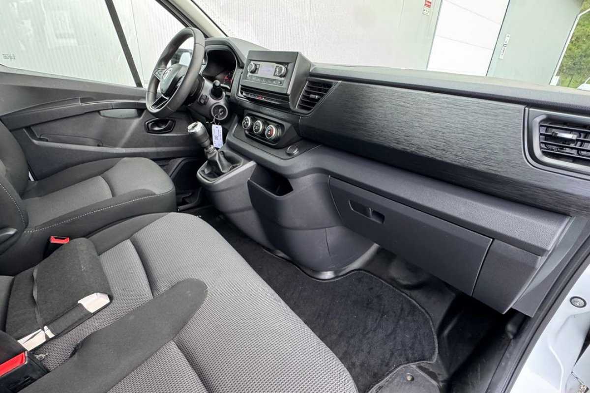 renault-trafic-2024-diesel-1997cc