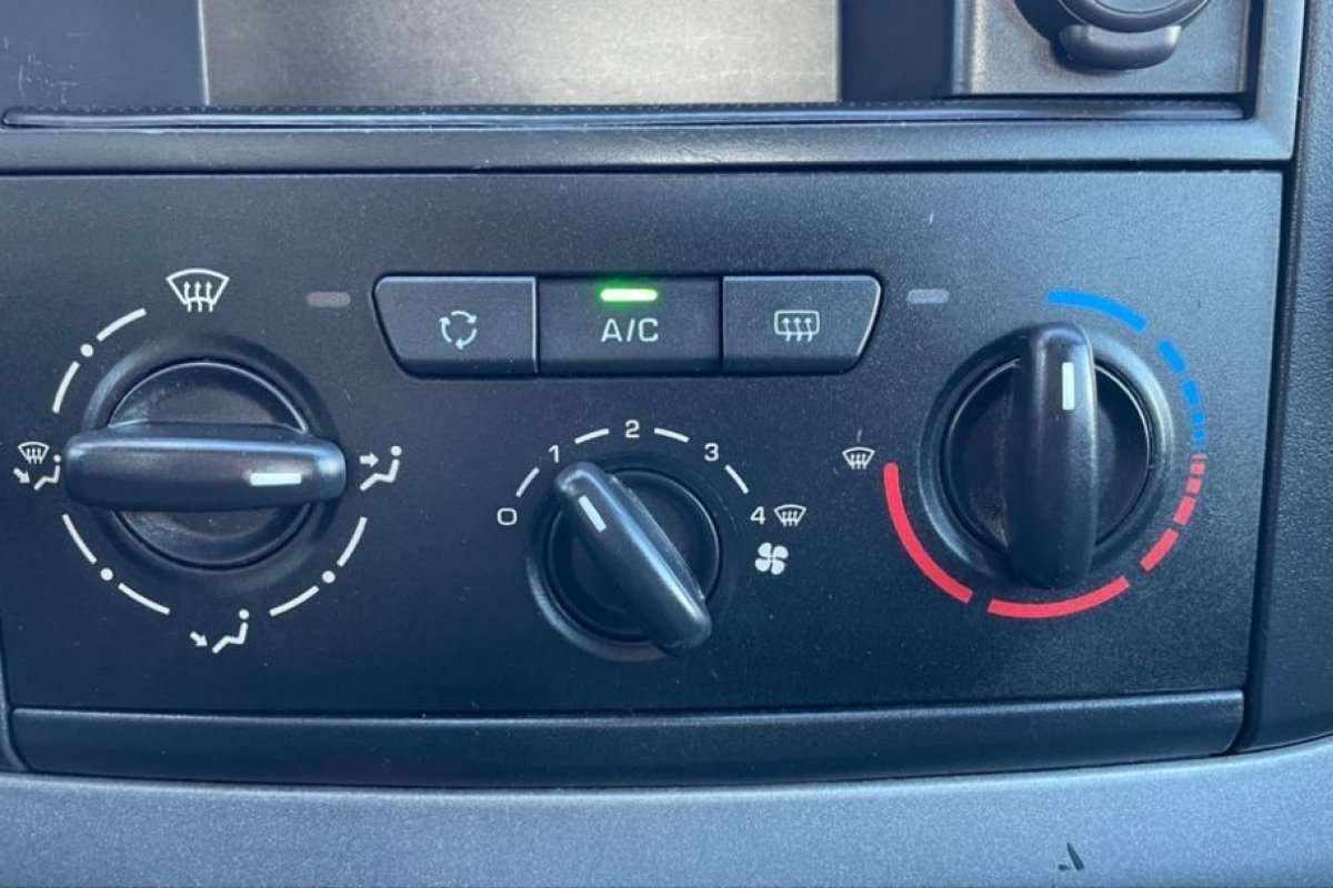 peugeot-partner-2017-diesel-1560cc
