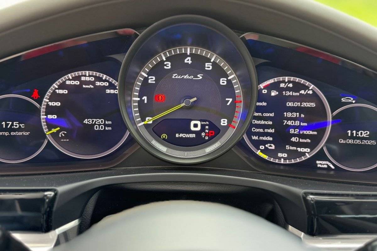 porsche-panamera-2019-hibrido-a-gasolina-3996cc