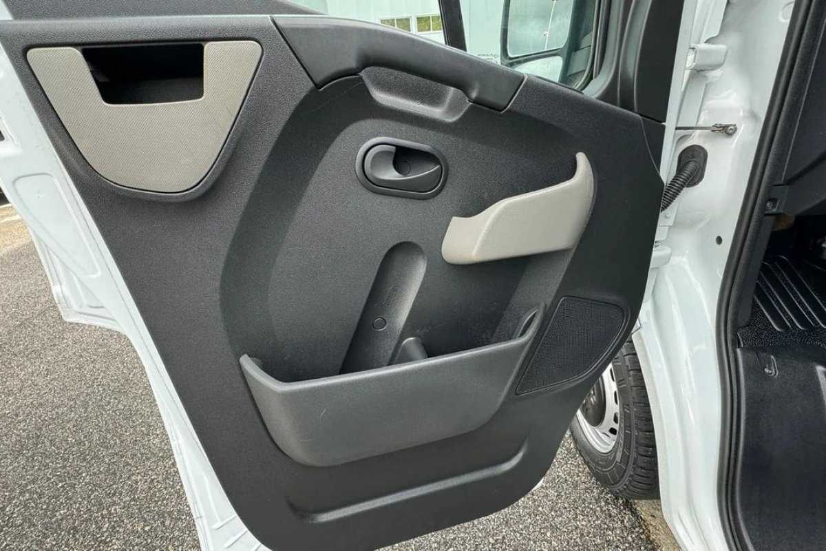opel-movano-2017-diesel-2299cc