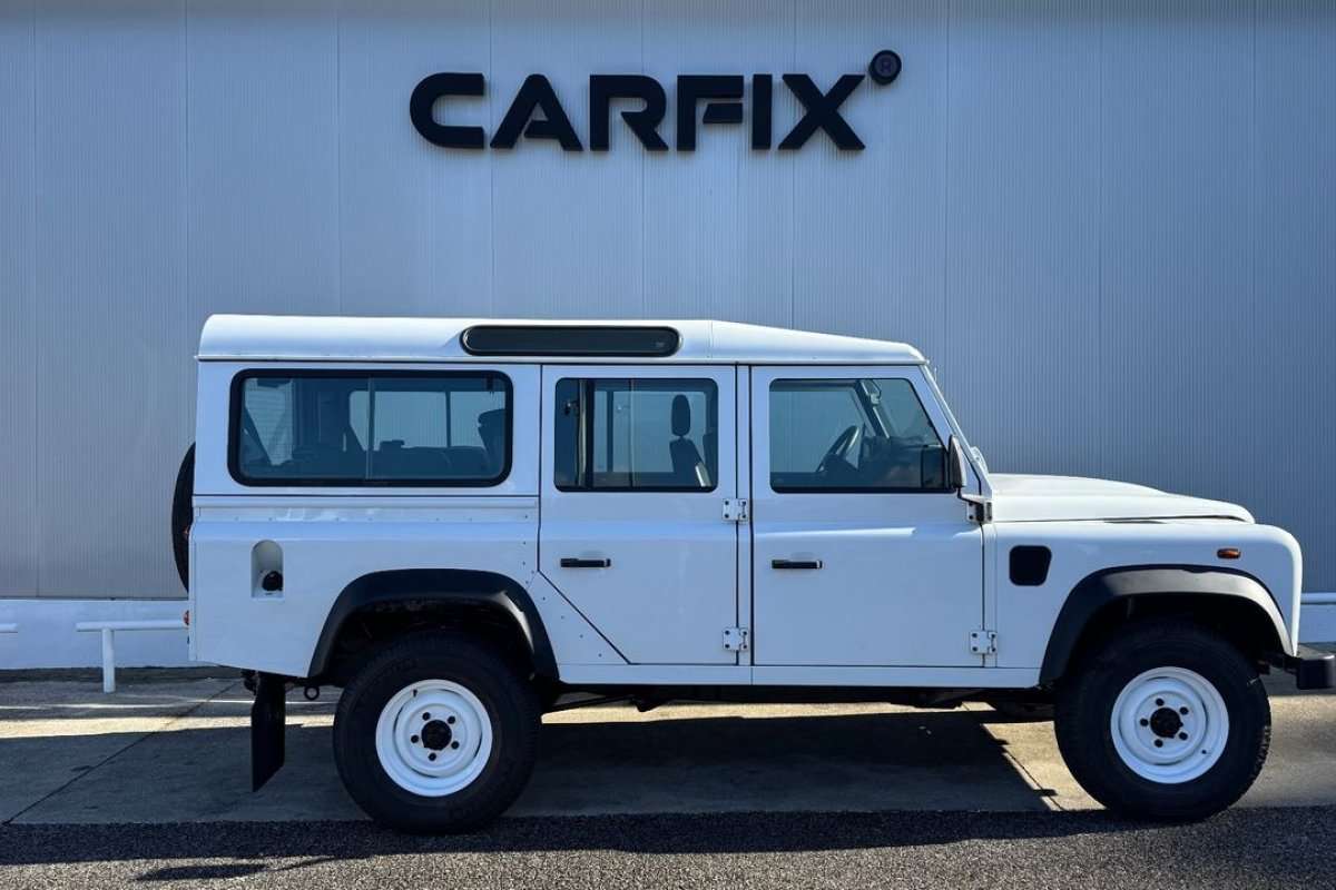 land-rover-defender-2015-diesel-2198cc