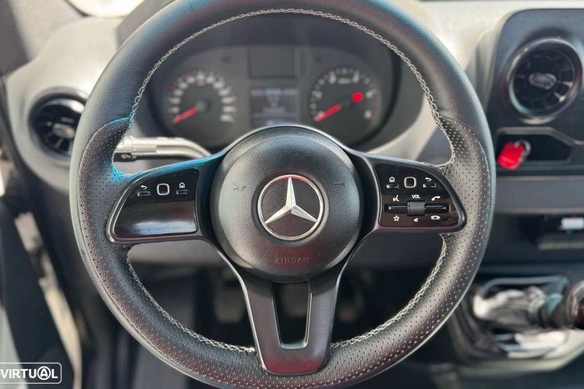 mercedes-benz-sprinter-2020-diesel-2143cc