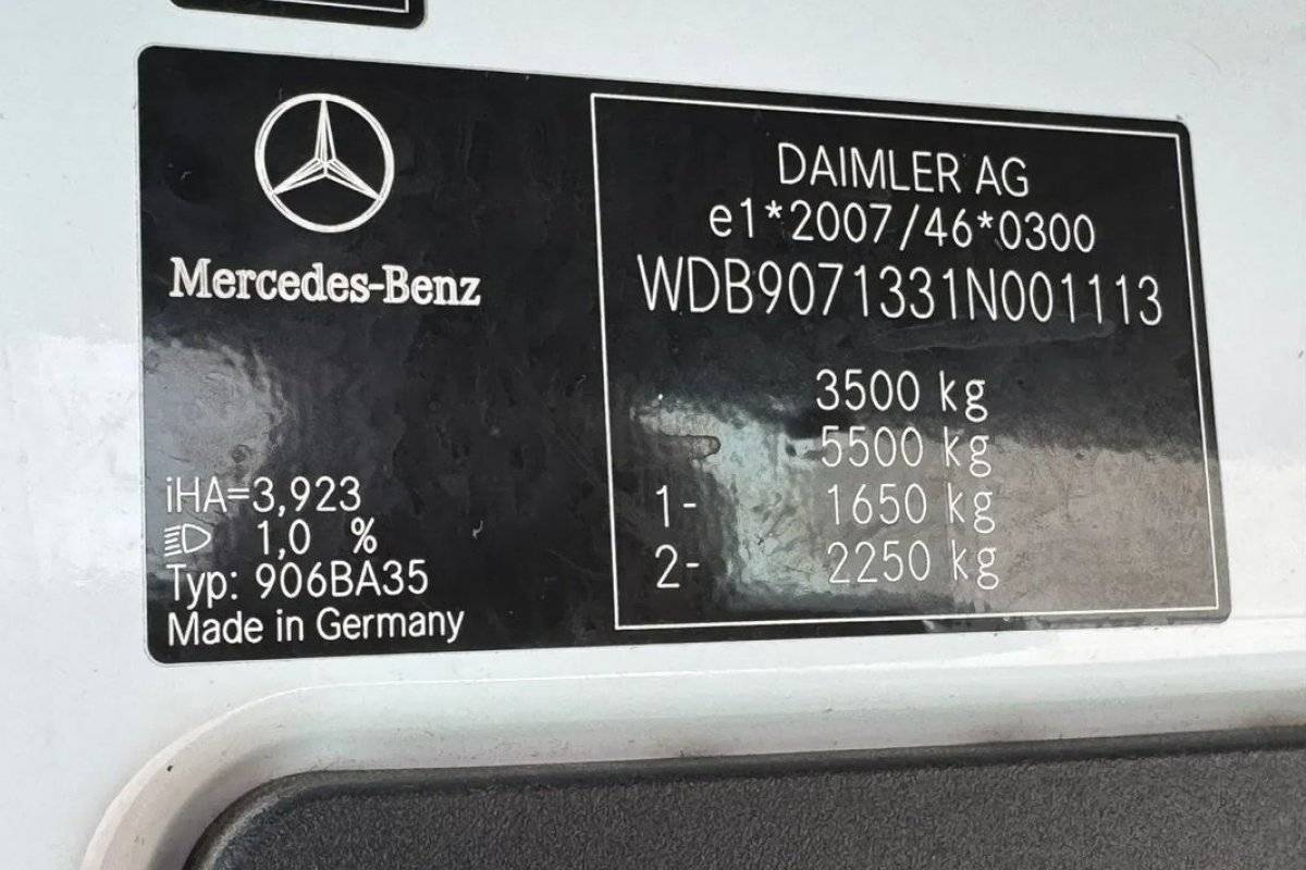 mercedes-benz-sprinter-2020-diesel-2143cc