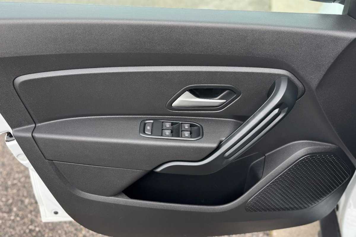 dacia-duster-2023-gpl-999cc