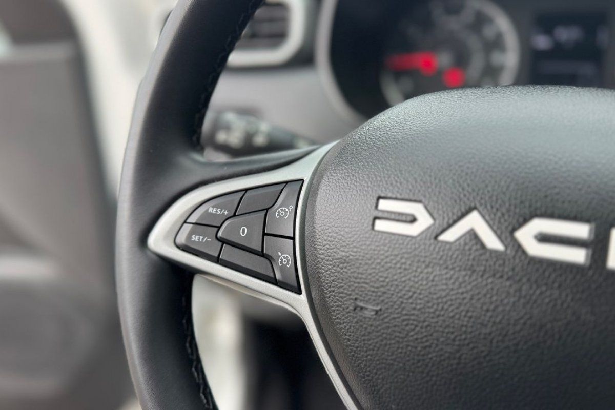 dacia-duster-2023-gpl-999cc
