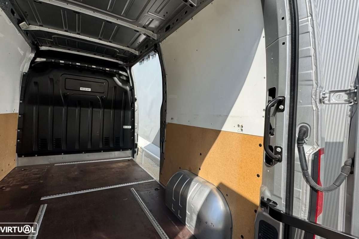 renault-master-2022-diesel-2299cc