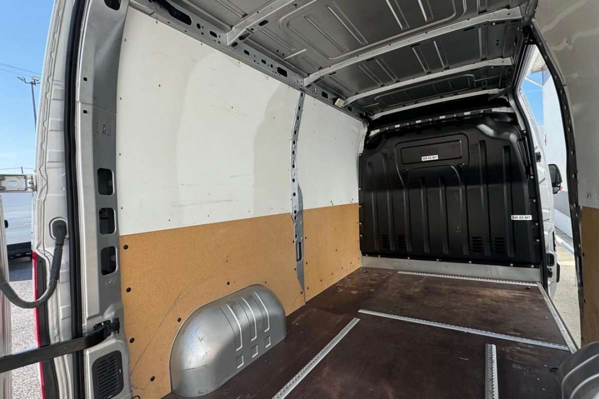 renault-master-2022-diesel-2299cc