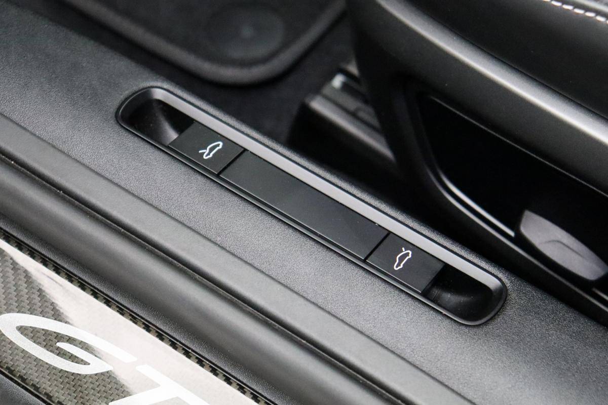 porsche-992-2021-gasolina-3996cc