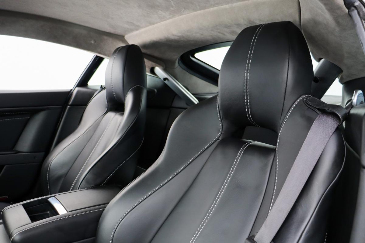 aston-martin-vantage-coupe-2012-gasolina-4735cc