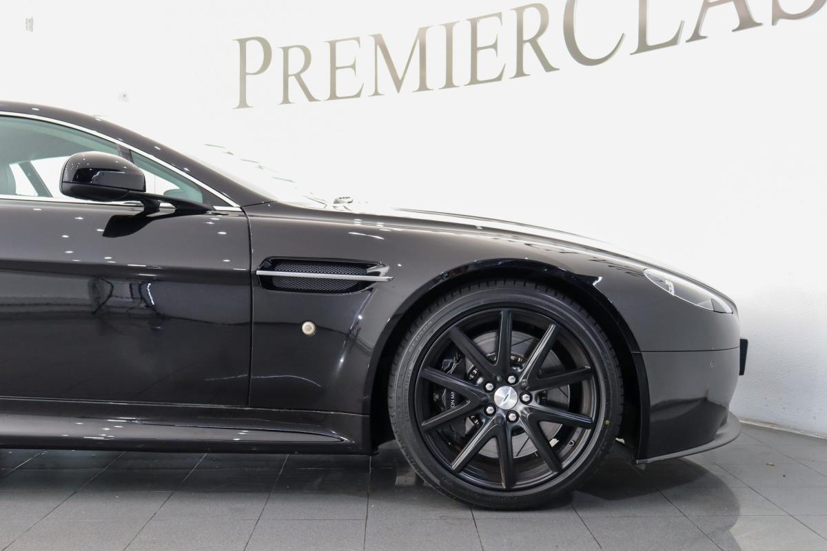 aston-martin-vantage-coupe-2012-gasolina-4735cc