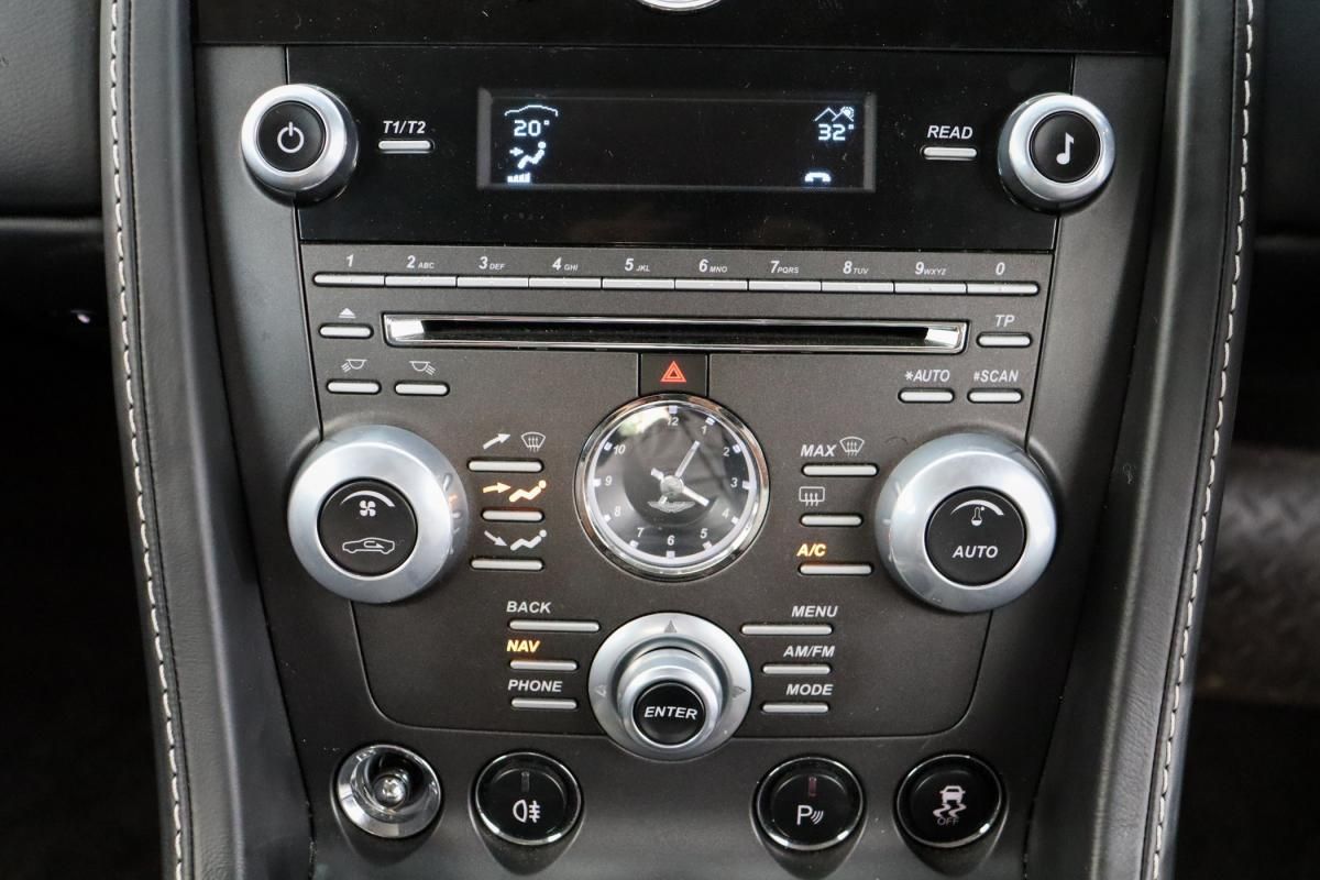 aston-martin-vantage-coupe-2012-gasolina-4735cc