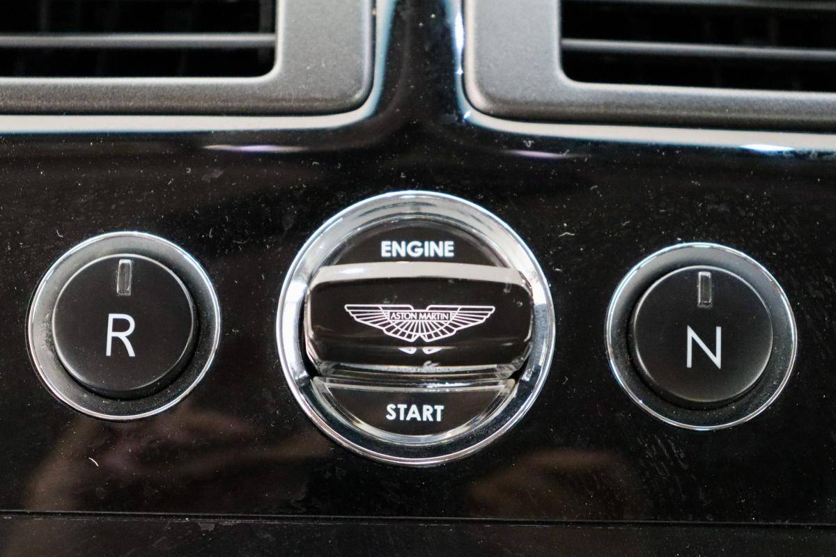 aston-martin-vantage-coupe-2012-gasolina-4735cc