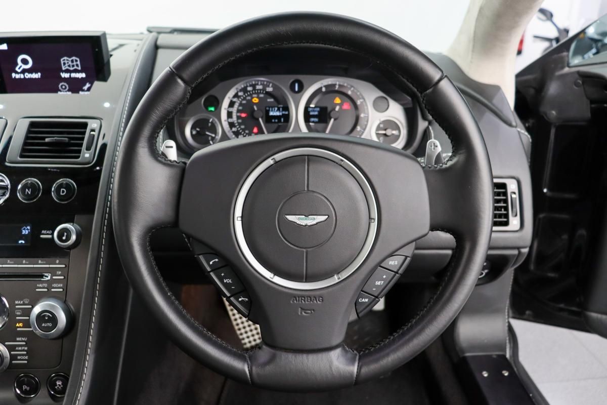 aston-martin-vantage-coupe-2012-gasolina-4735cc