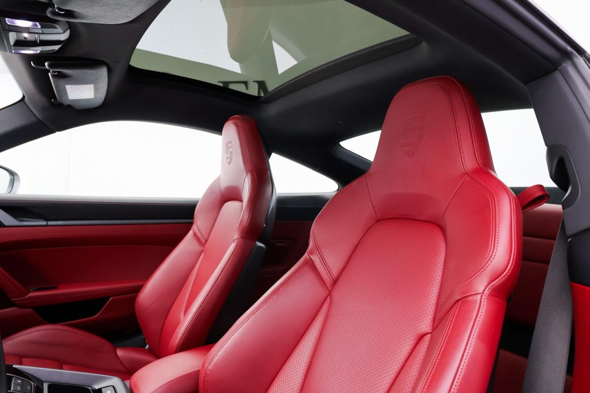 porsche-992-2020-gasolina-2981cc