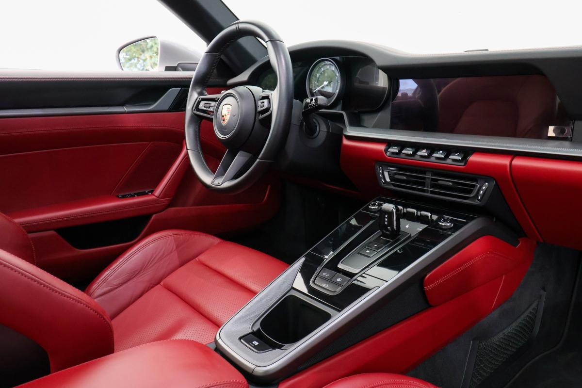 porsche-992-2020-gasolina-2981cc
