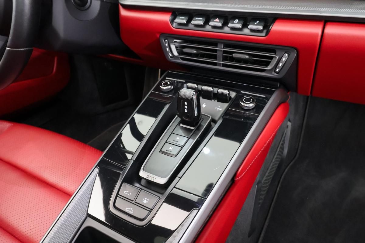 porsche-992-2020-gasolina-2981cc