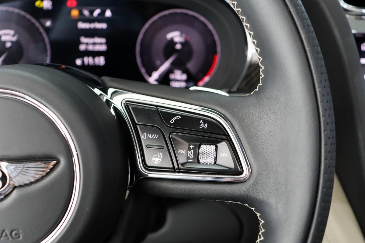 bentley-bentayga-2024-gasolina-3996cc
