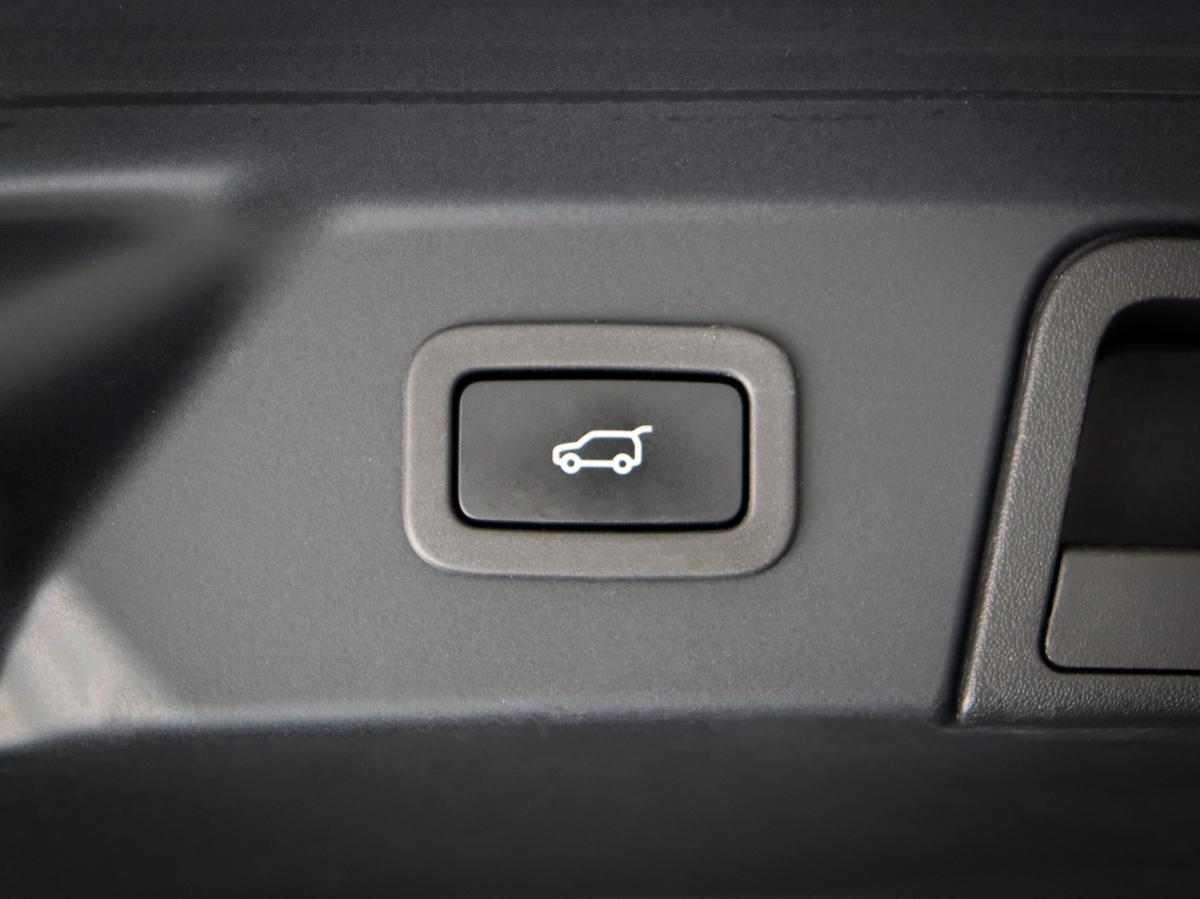 land-rover-range-rover-velar-2019-diesel-1999cc