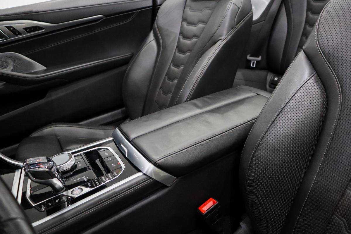 bmw-serie-8-2019-diesel-2993cc