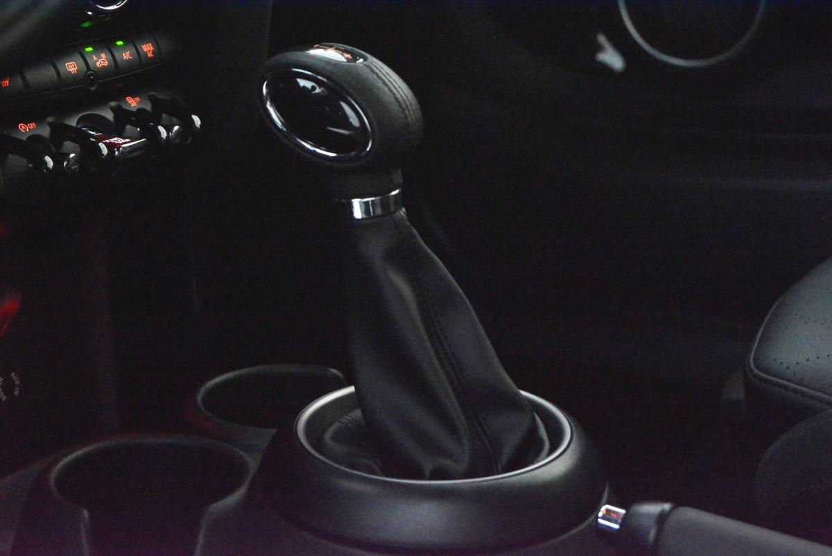 mini-cooper-2014-gasolina-1998cc
