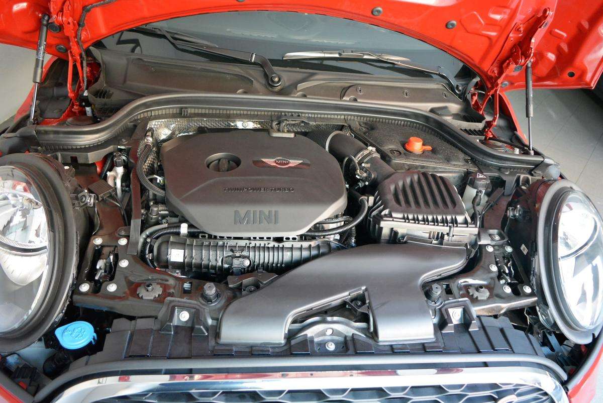 mini-cooper-2014-gasolina-1998cc
