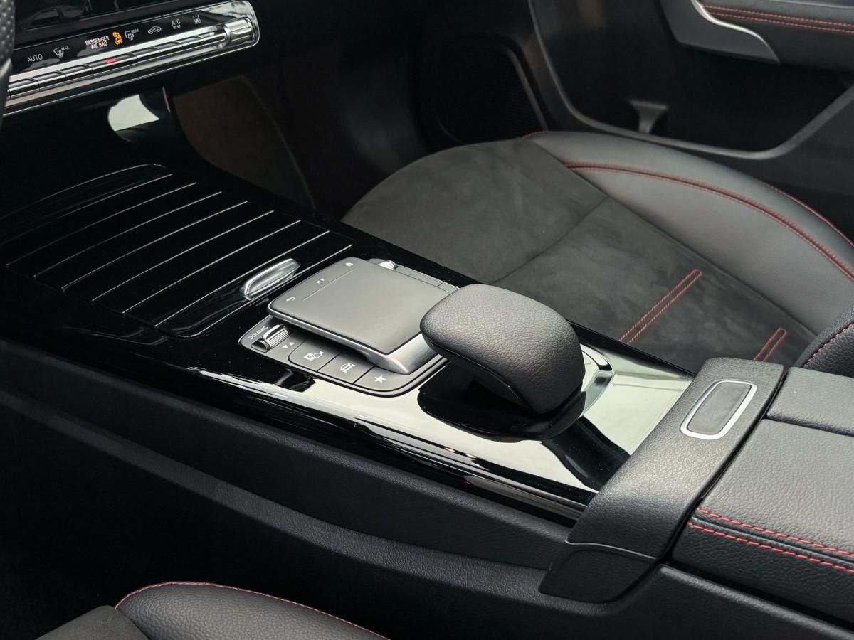 mercedes-benz-classe-a-2022-hibrido-a-gasolina-1332cc