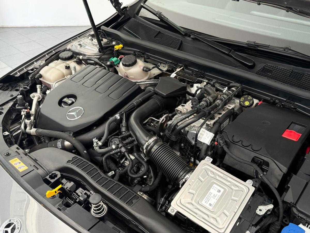 mercedes-benz-classe-a-2022-hibrido-a-gasolina-1332cc