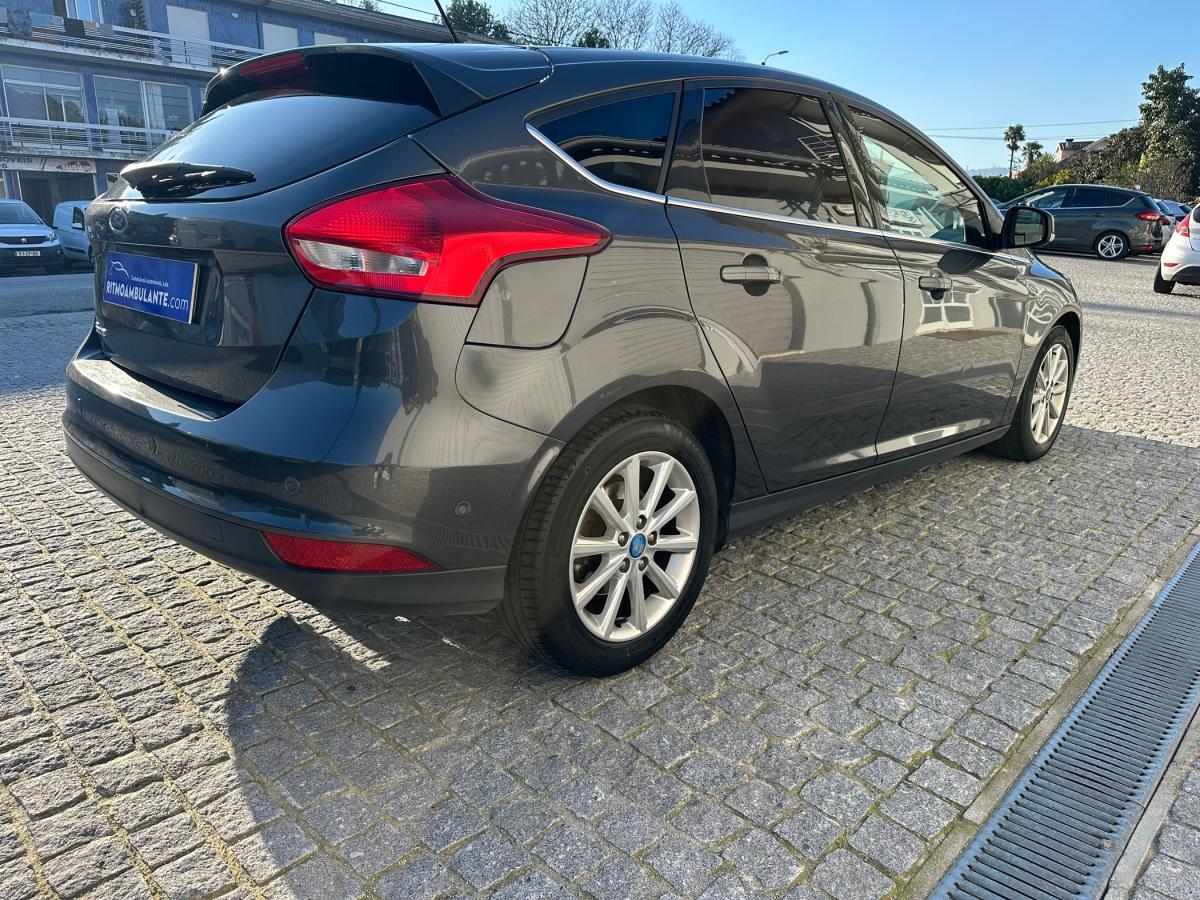 ford-focus-2015-gasolina-998cc