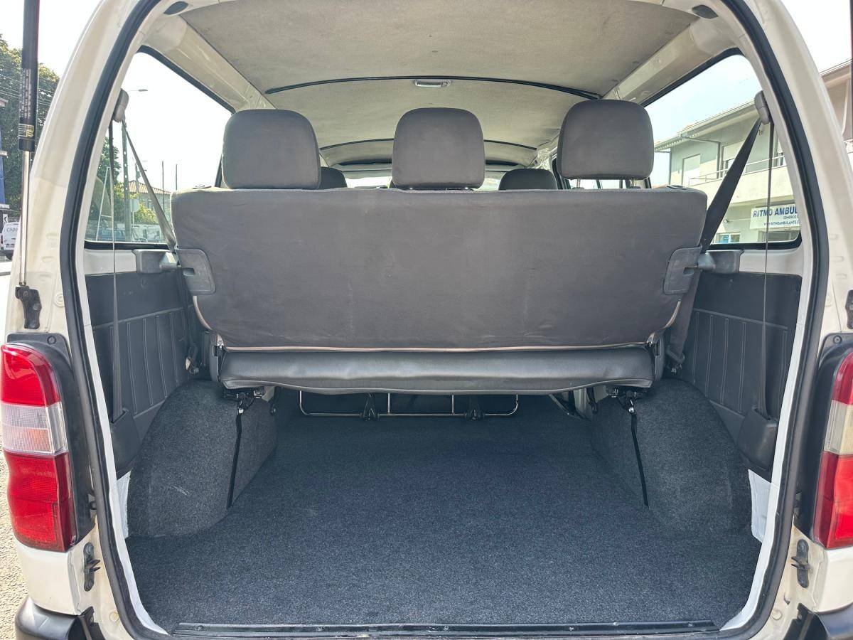 toyota-hiace-2007-diesel-2494cc