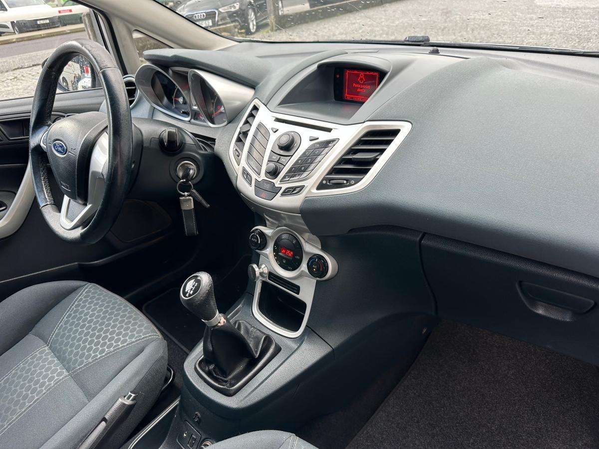 ford-fiesta-2009-gasolina-1242cc