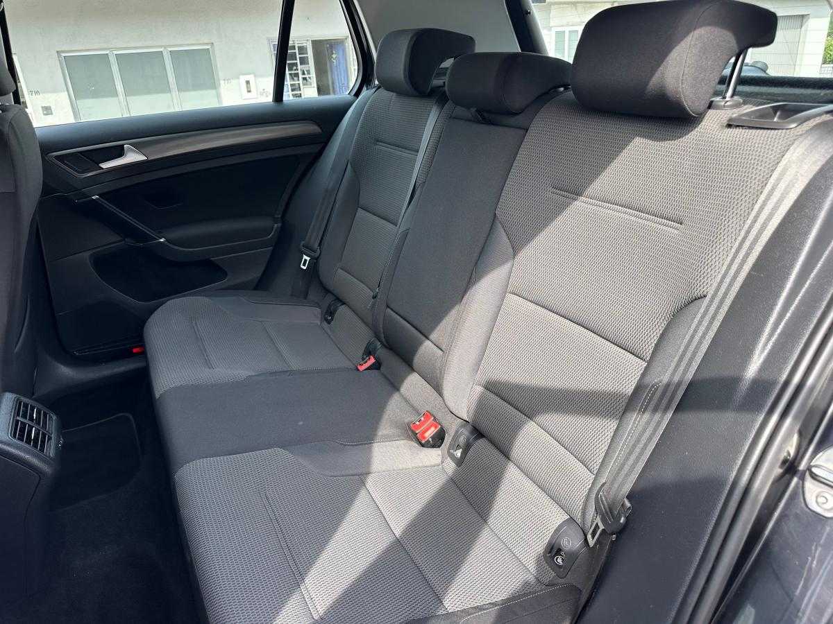 volkswagen-golf-2013-diesel-1598cc