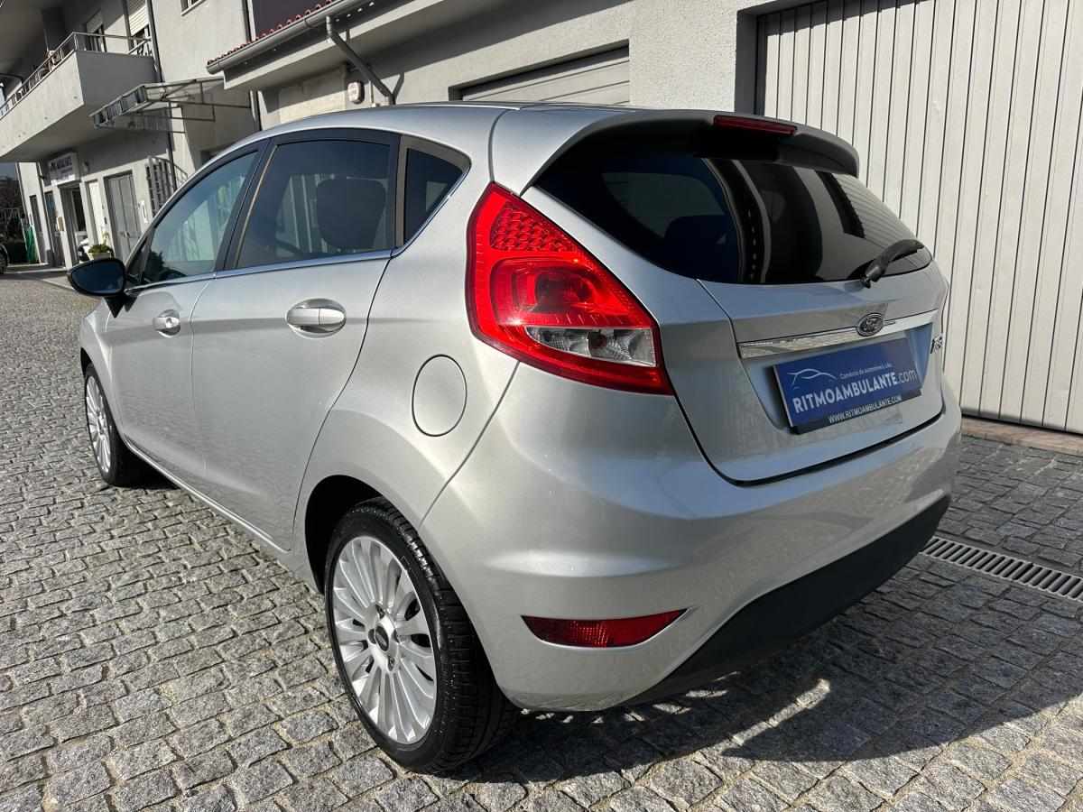 ford-fiesta-2010-gasolina-1242cc