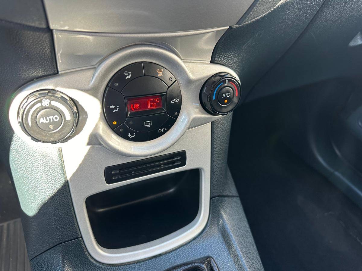 ford-fiesta-2010-gasolina-1242cc