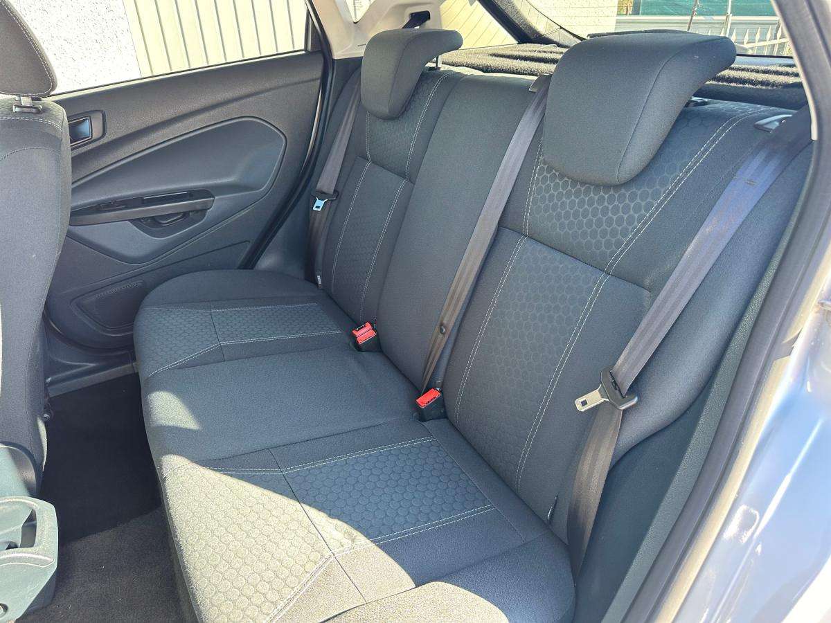 ford-fiesta-2010-gasolina-1242cc