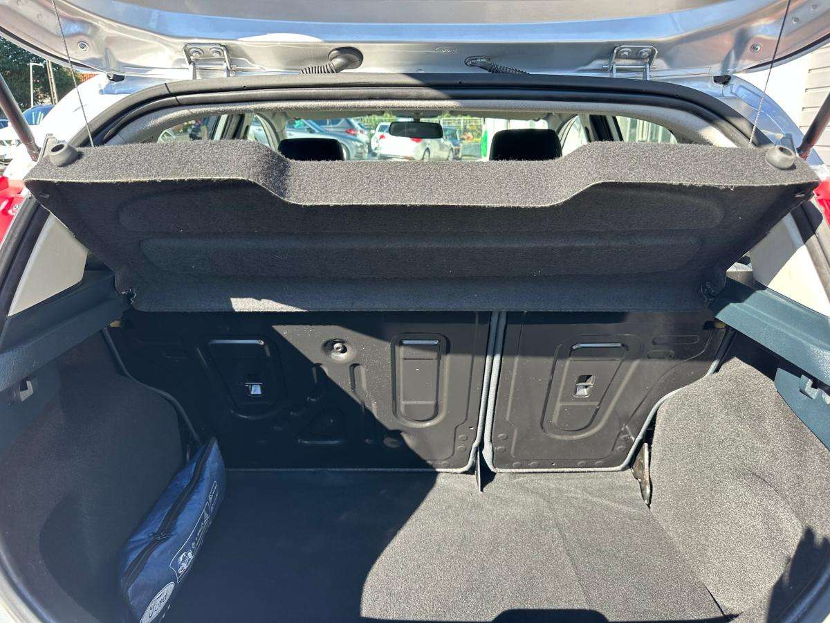 ford-fiesta-2010-gasolina-1242cc