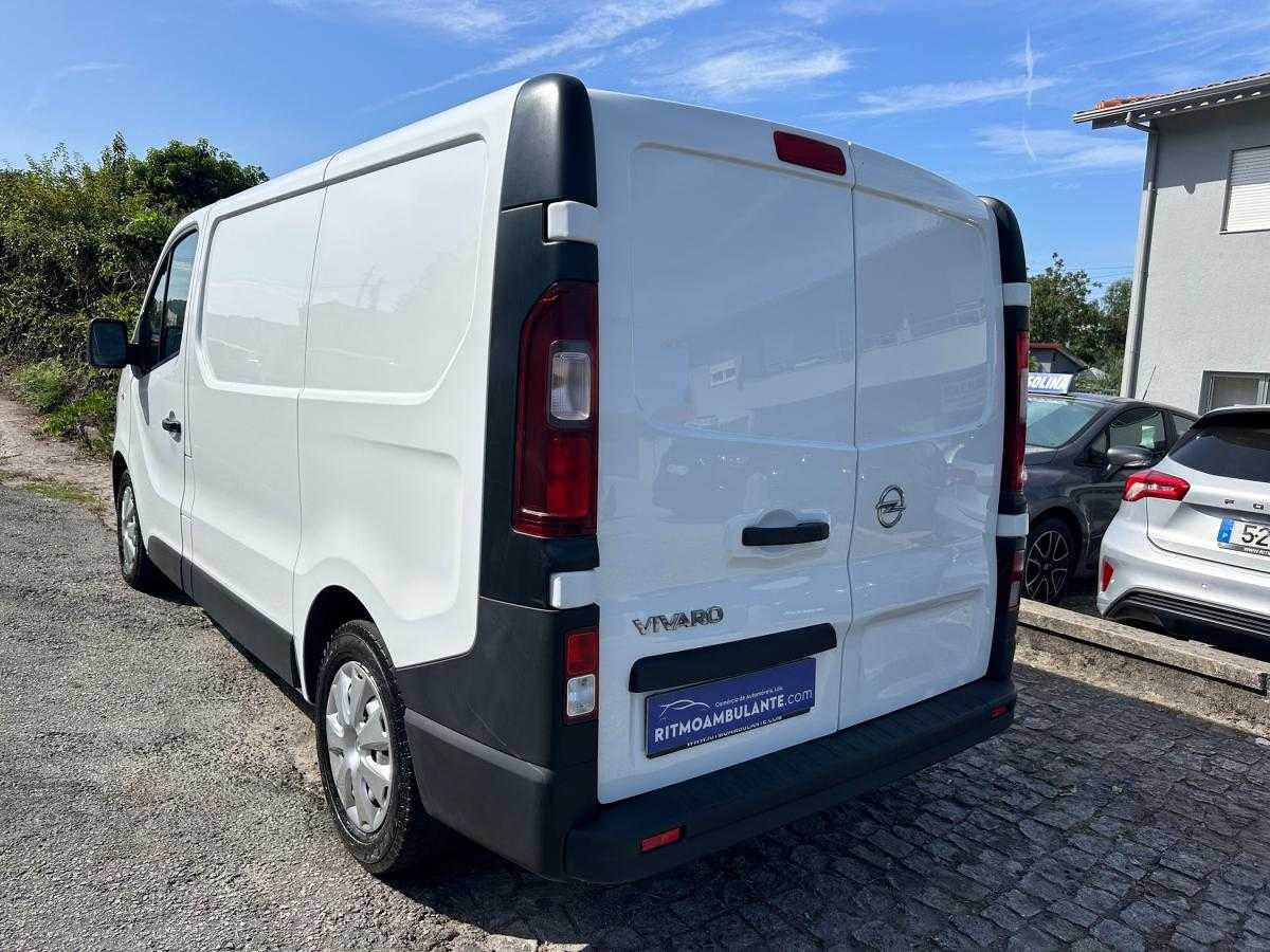 opel-vivaro-2019-diesel-1598cc