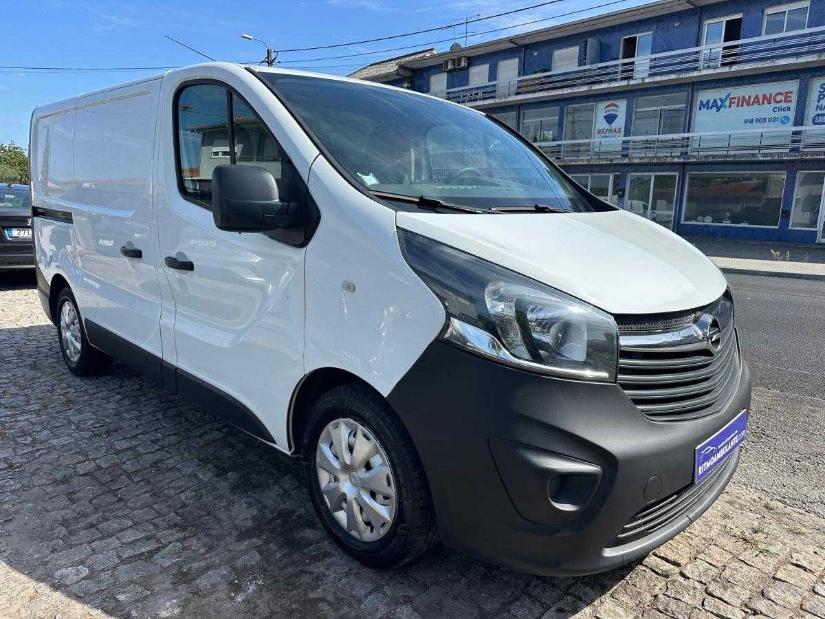 opel-vivaro-2019-diesel-1598cc