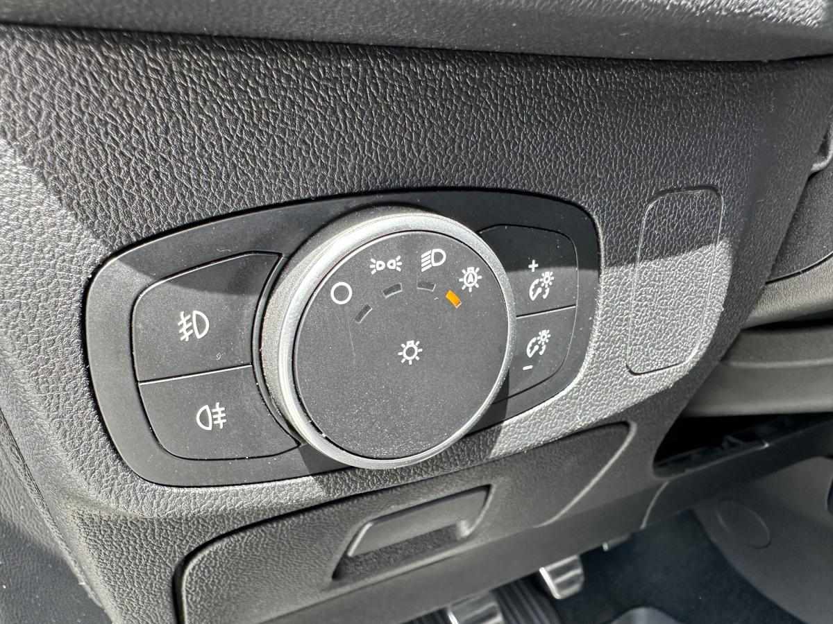 ford-focus-2019-diesel-1499cc