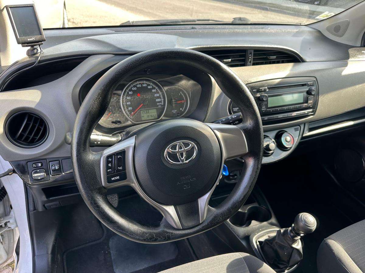 toyota-yaris-2015-diesel-1364cc