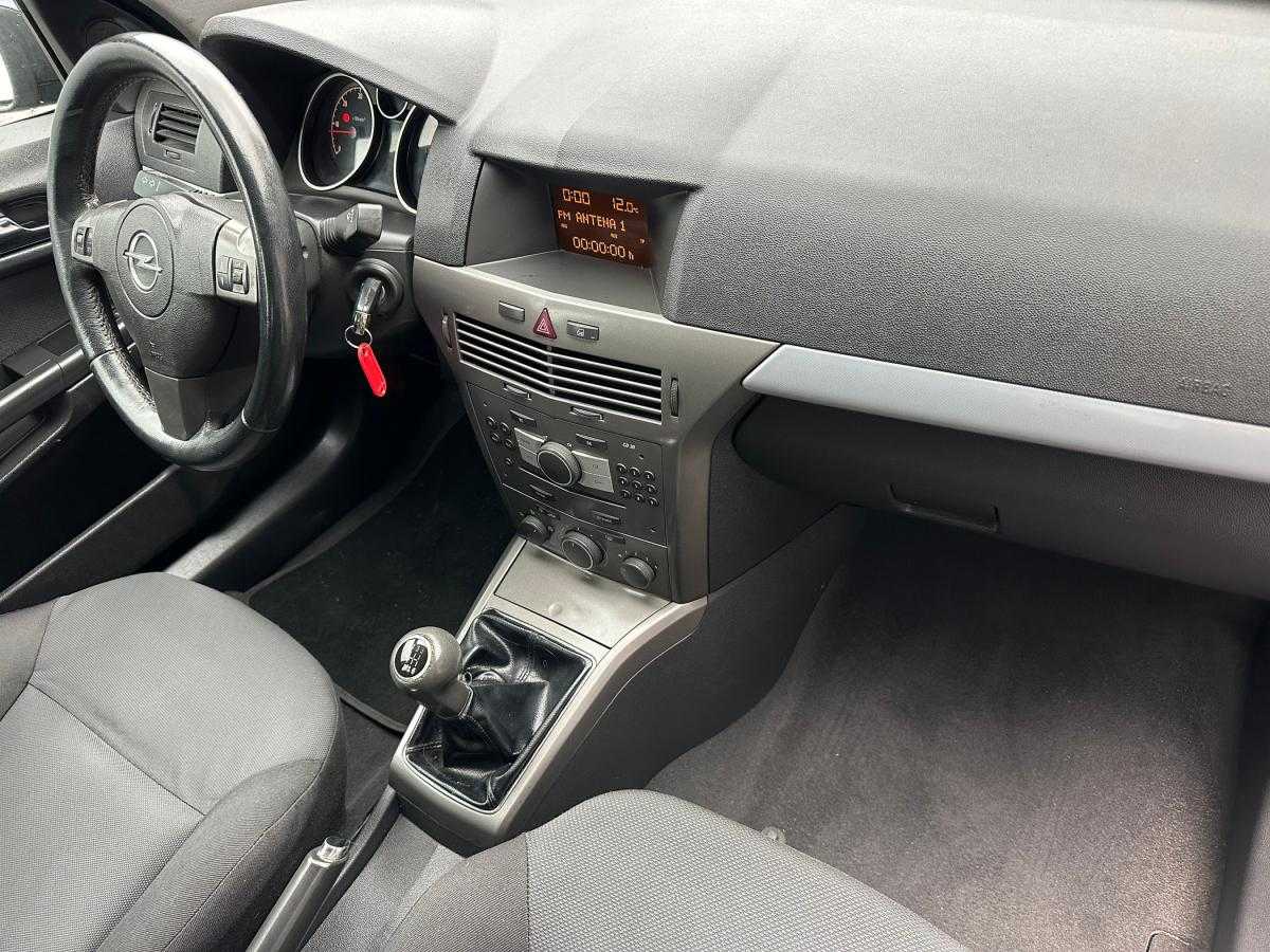 opel-astra-caravan-2006-diesel-1248cc