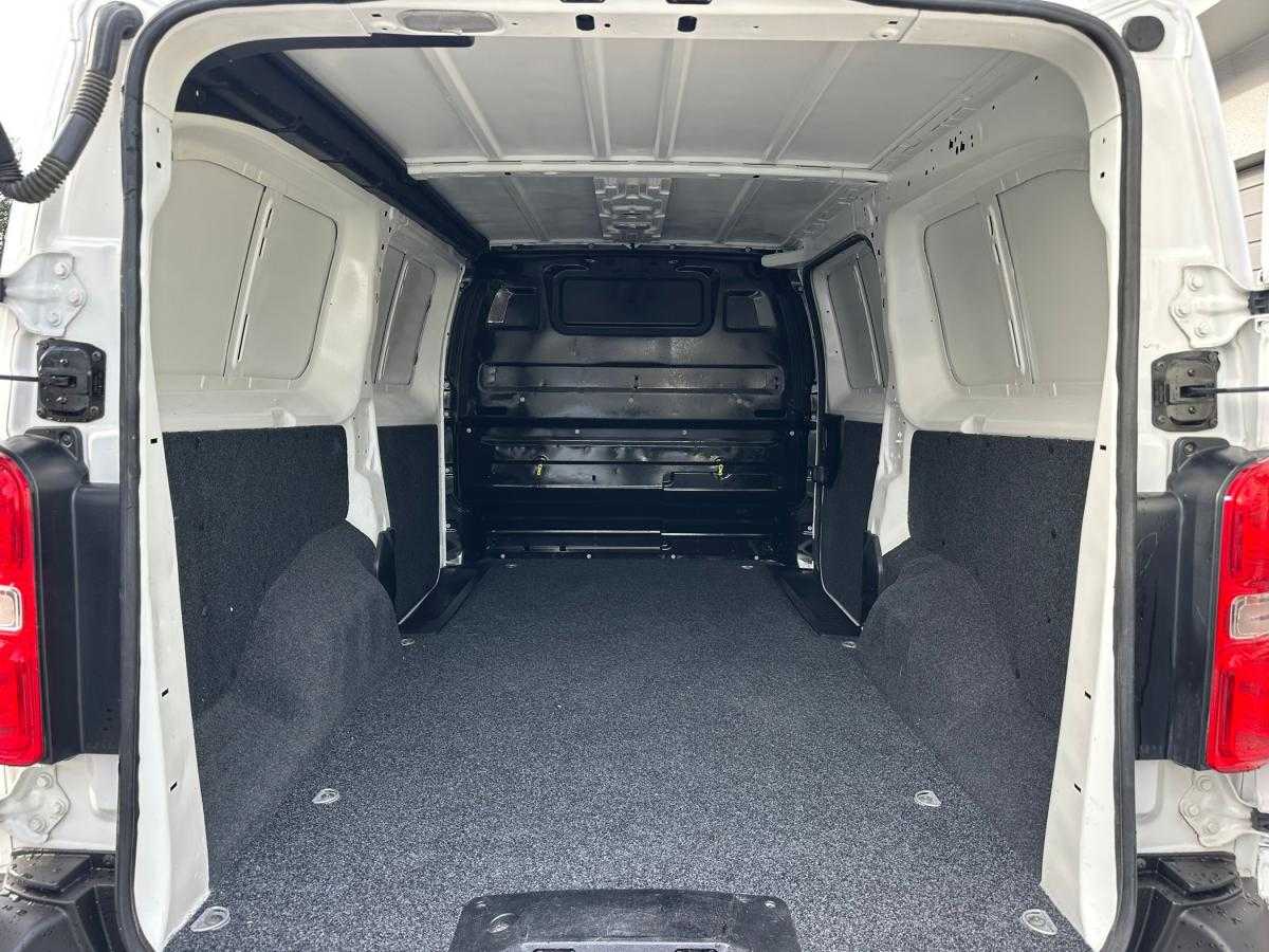 peugeot-expert-2018-diesel-1997cc