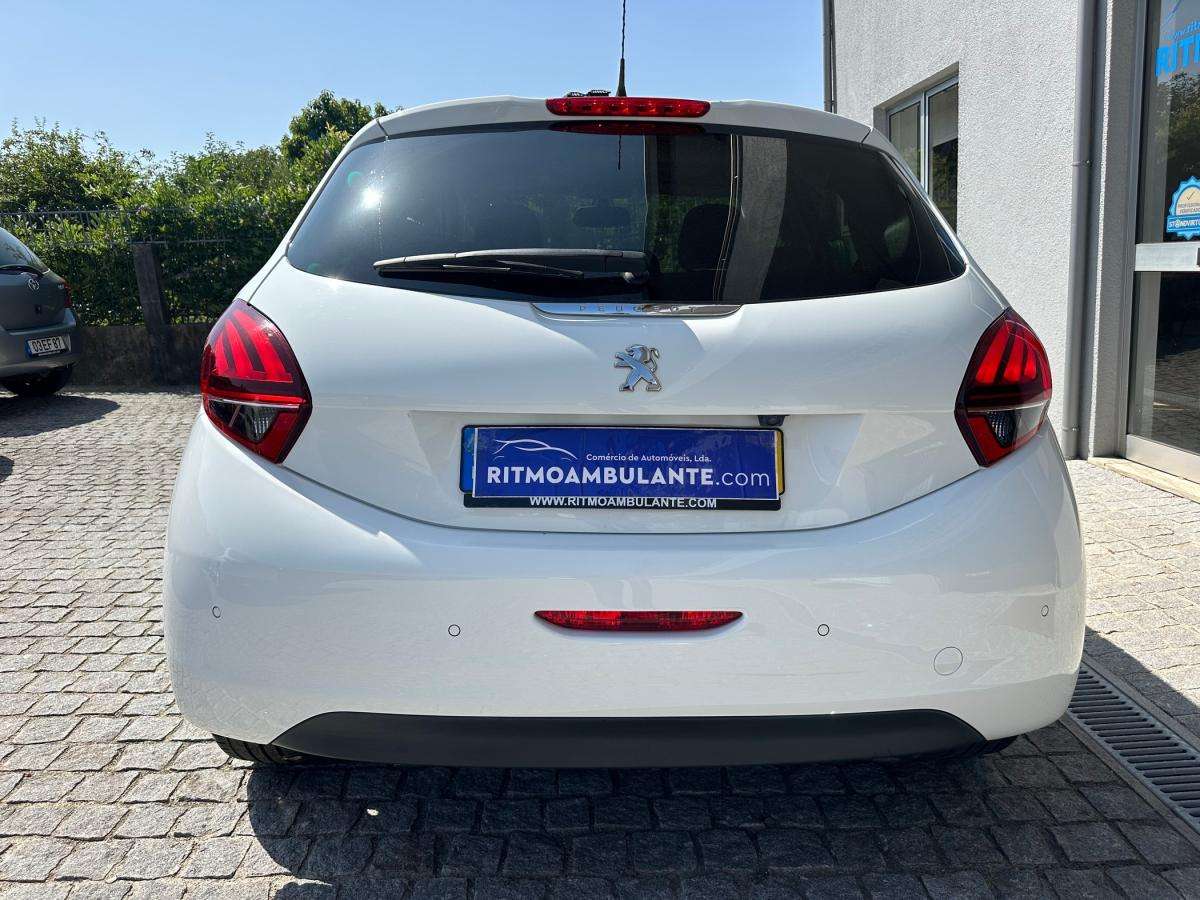 peugeot-208-2017-diesel-1560cc